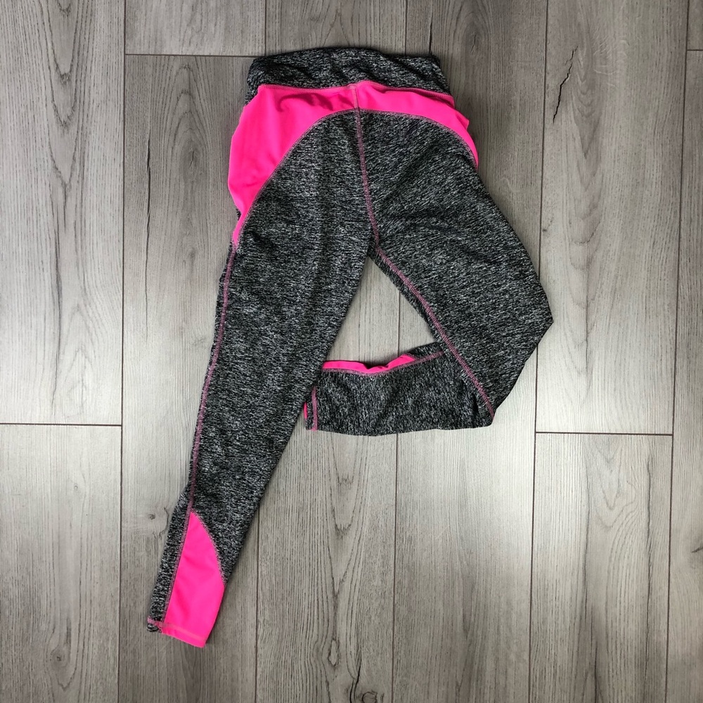 Colour contouring leggings